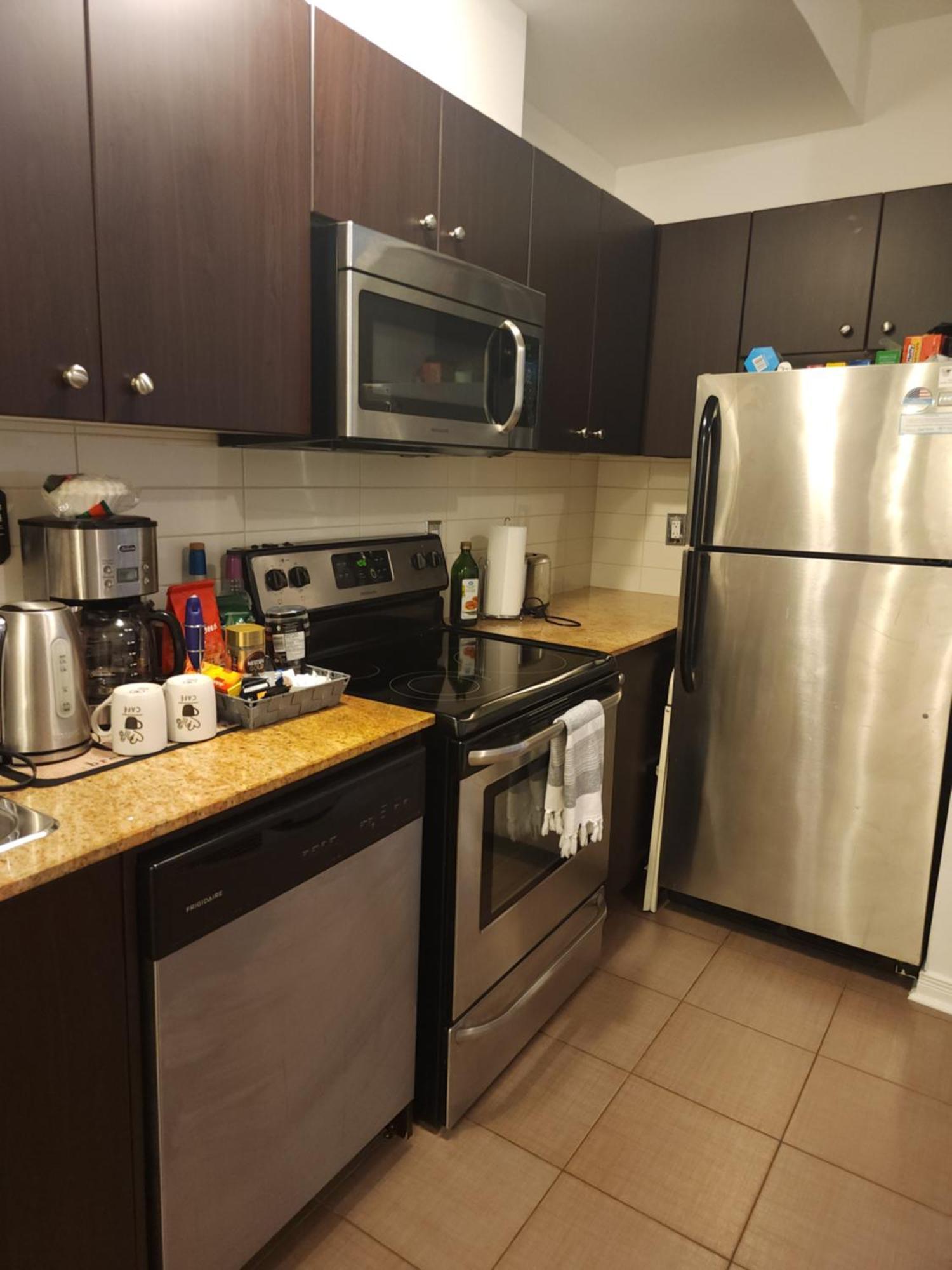 Ferienwohnung Beautiful Townhouse Near Yorkdale Mall, Wilson Subway Toronto Exterior foto